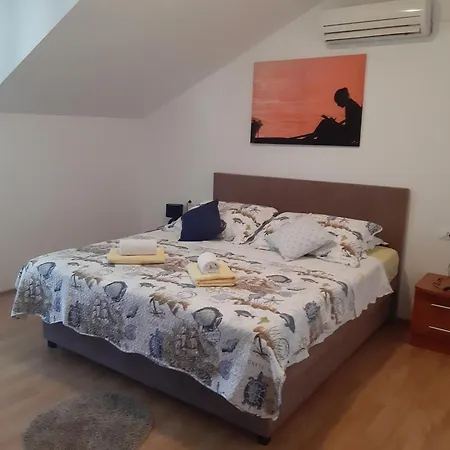 T & D 아파트 로푸드