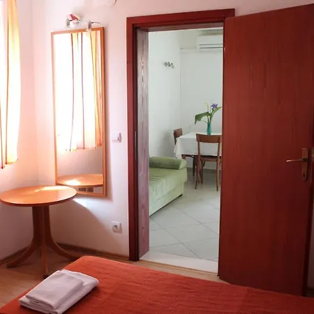 Apartman T & D *